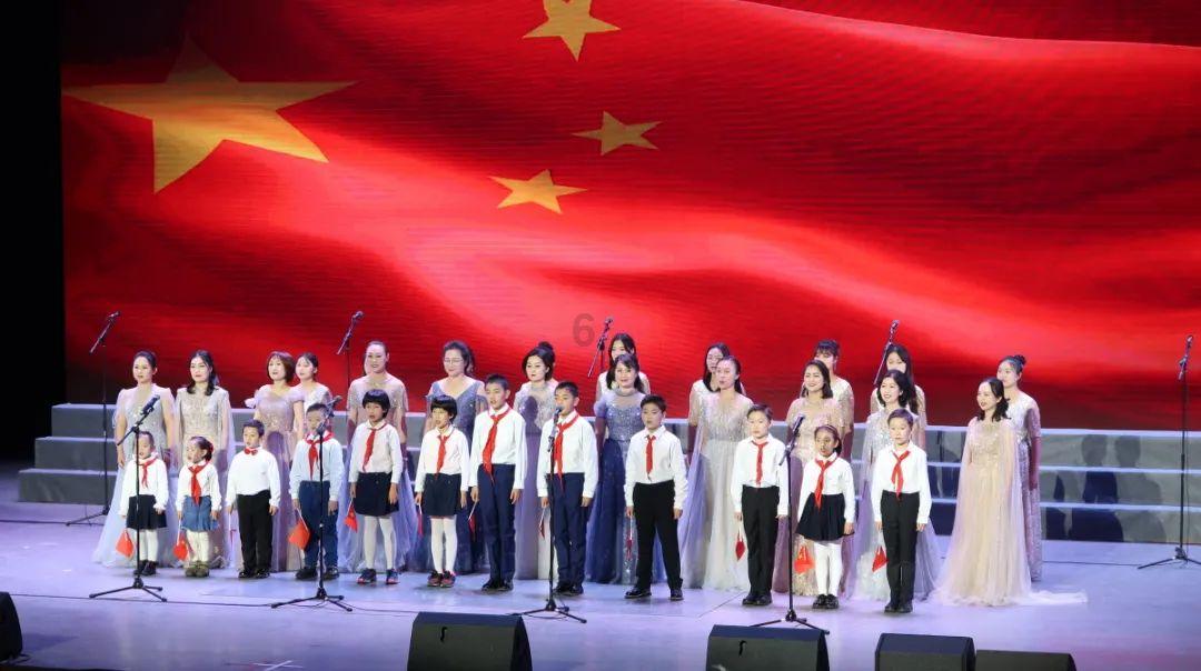 我室友在我买饭说这二十分钟能吃完吗，是指责我还是怎样？游戏画面